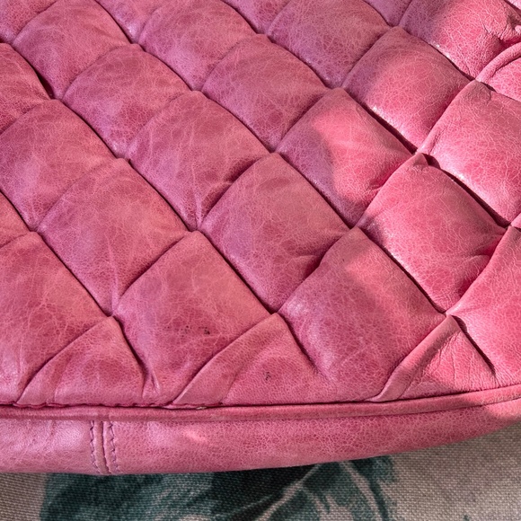 Balenciaga Bubblegum Matelassé Clutch/MU Bag - SOLD - Picture 3 of 14